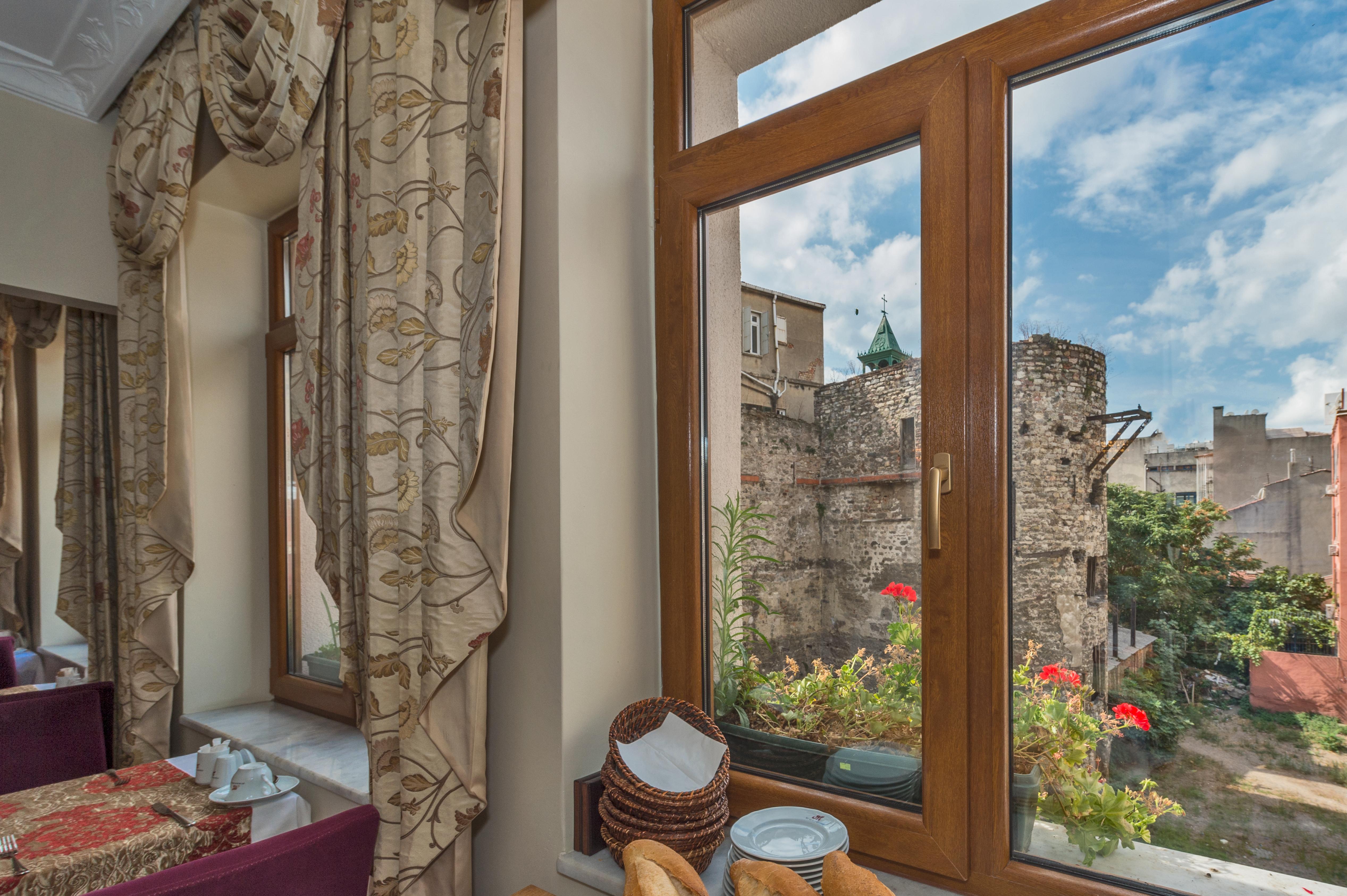 Galatower Hotel — Photos 1